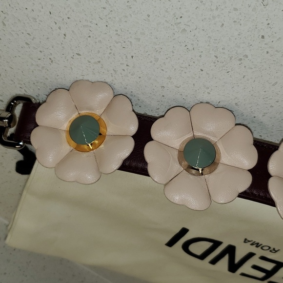 FENDI ROMA Floral studded leather strap - Picture 7 of 8